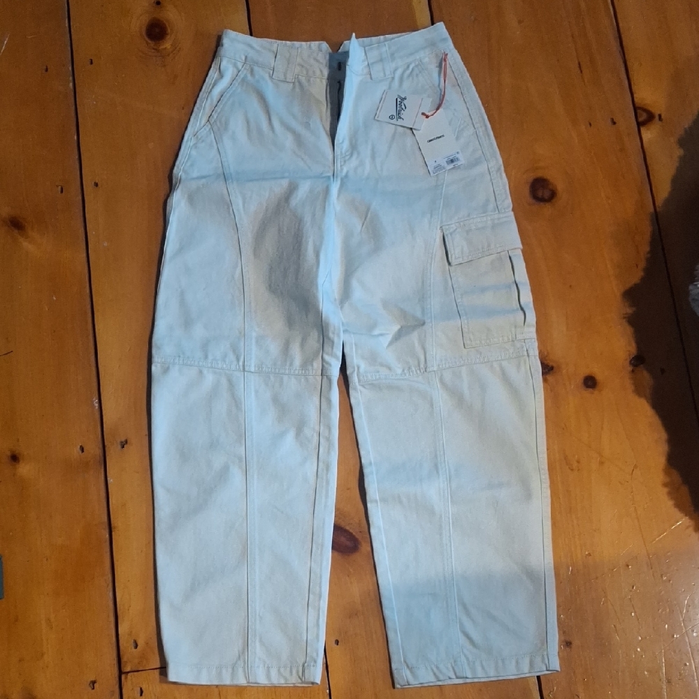 Woolrich Women's White Cargo Pants
